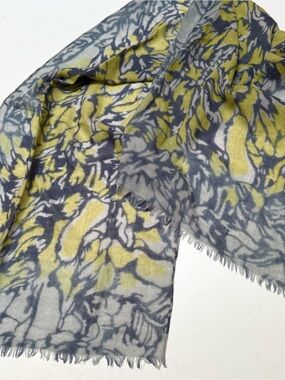 Lightweight Grey and Yellow Floral Print Scarf